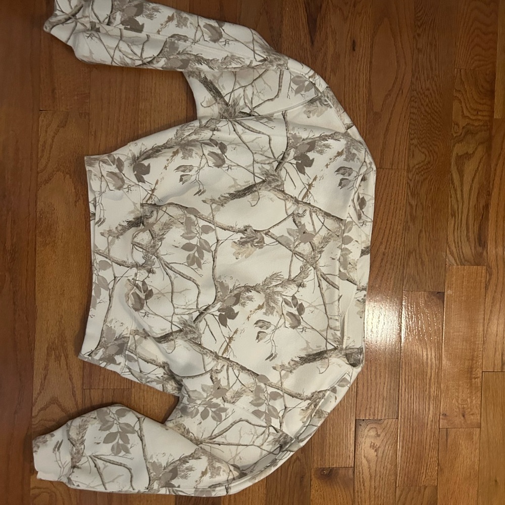Abercrombie & Fitch Sunday Slash Top in Cream Camo NWOT S - Picture 2 of 3